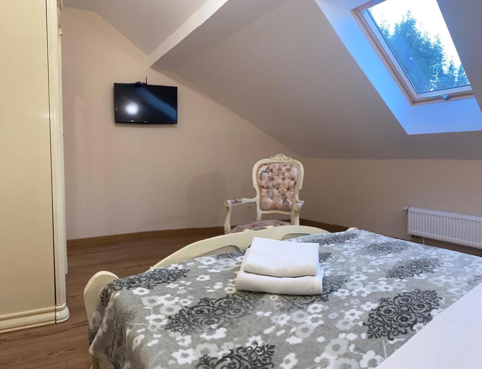 Apart Yaroslava Osmomysla 9 Square - City Center Lviv Ngoại thất bức ảnh
