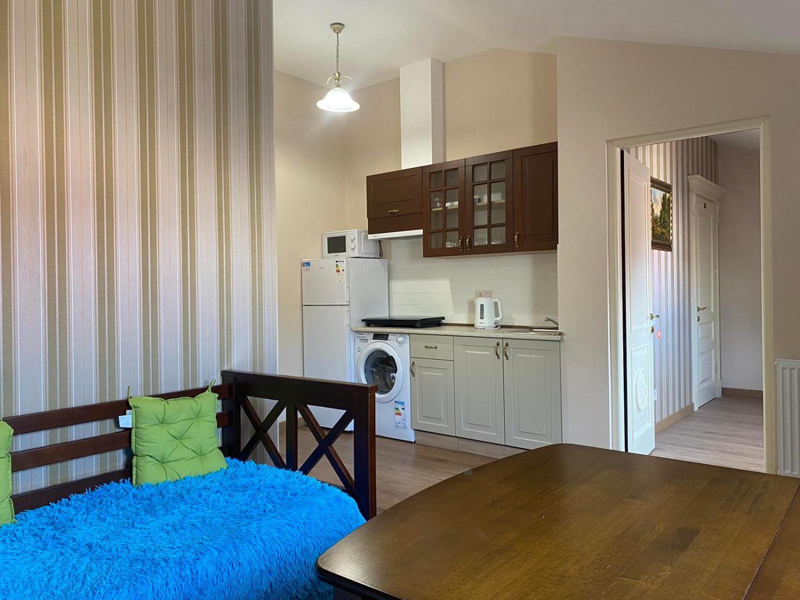 Apart Yaroslava Osmomysla 9 Square - City Center Lviv Ngoại thất bức ảnh