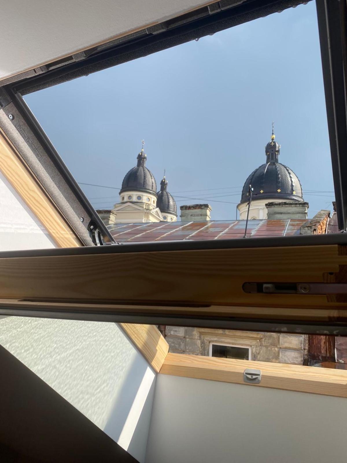 Apart Yaroslava Osmomysla 9 Square - City Center Lviv Ngoại thất bức ảnh