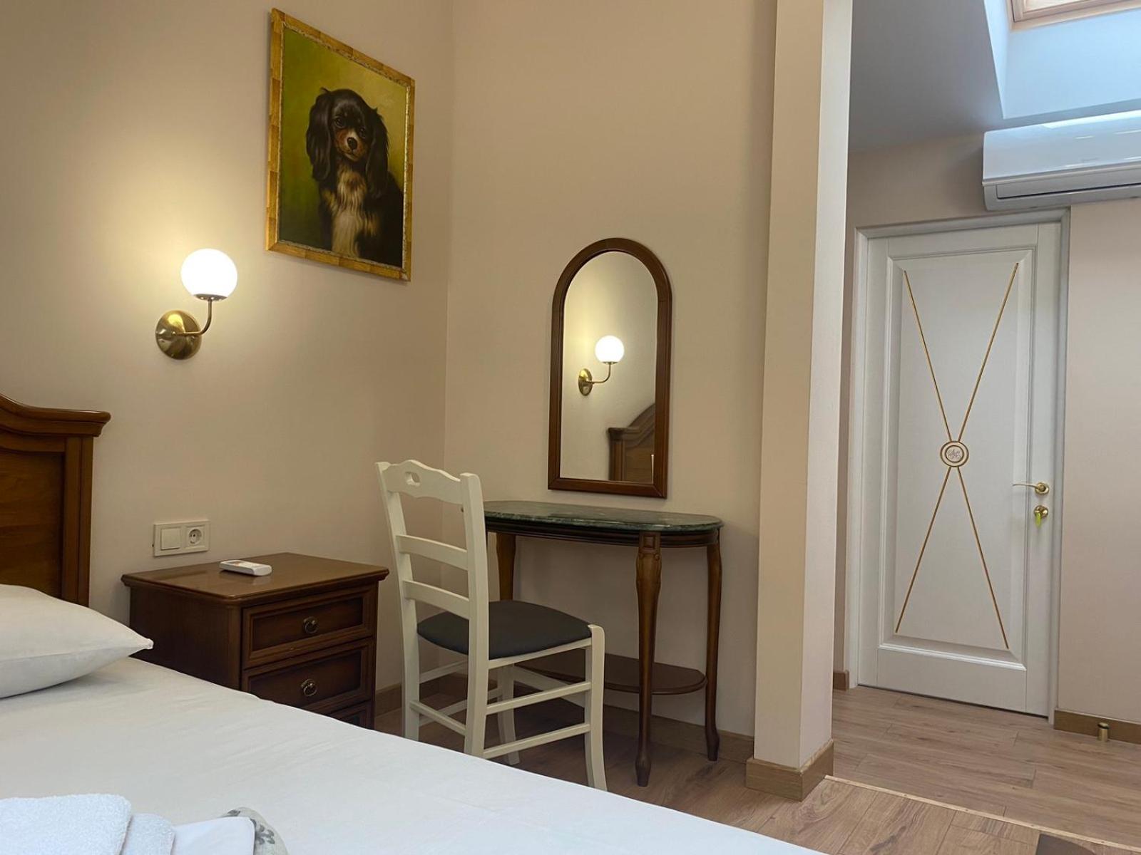 Apart Yaroslava Osmomysla 9 Square - City Center Lviv Phòng bức ảnh