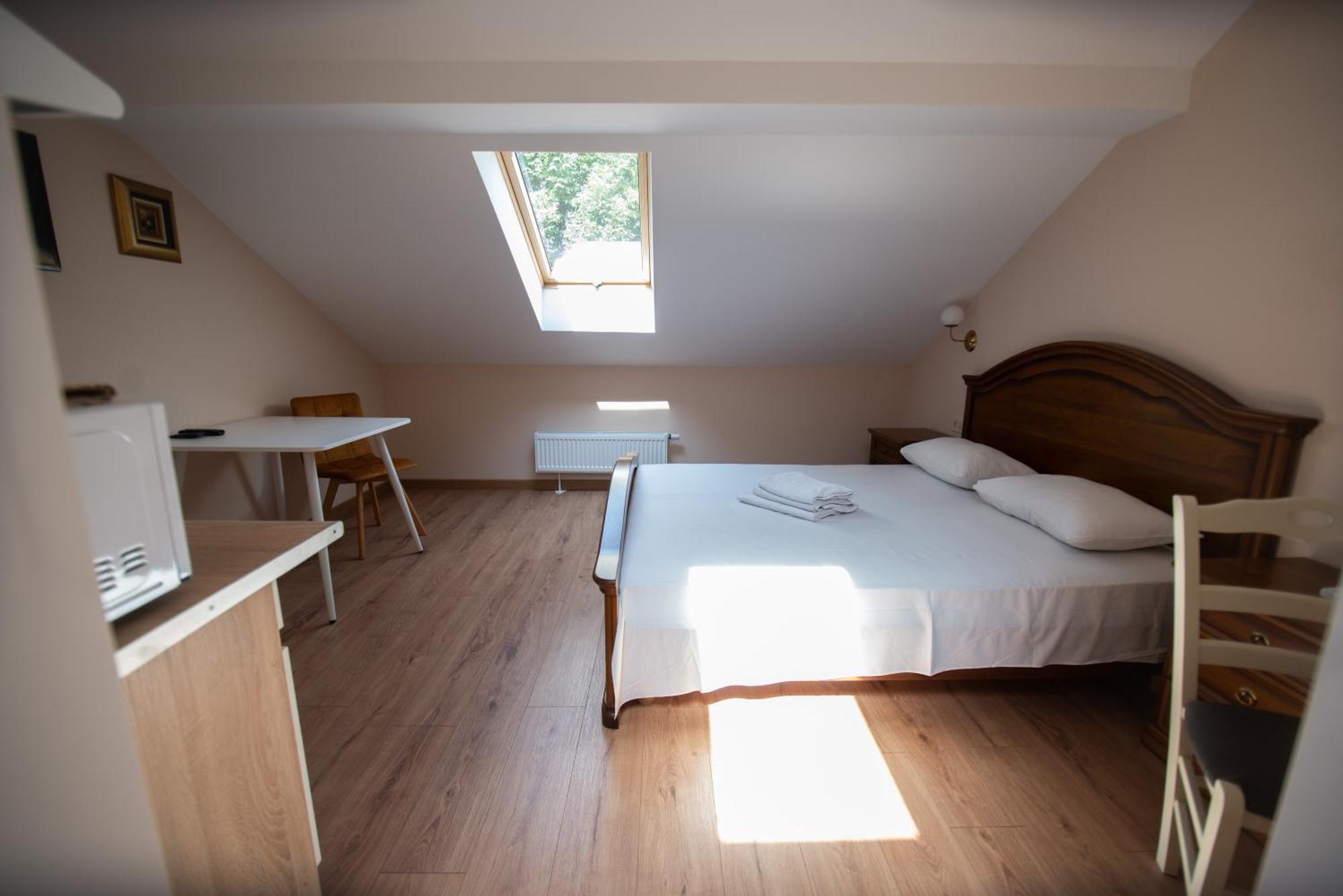 Apart Yaroslava Osmomysla 9 Square - City Center Lviv Phòng bức ảnh